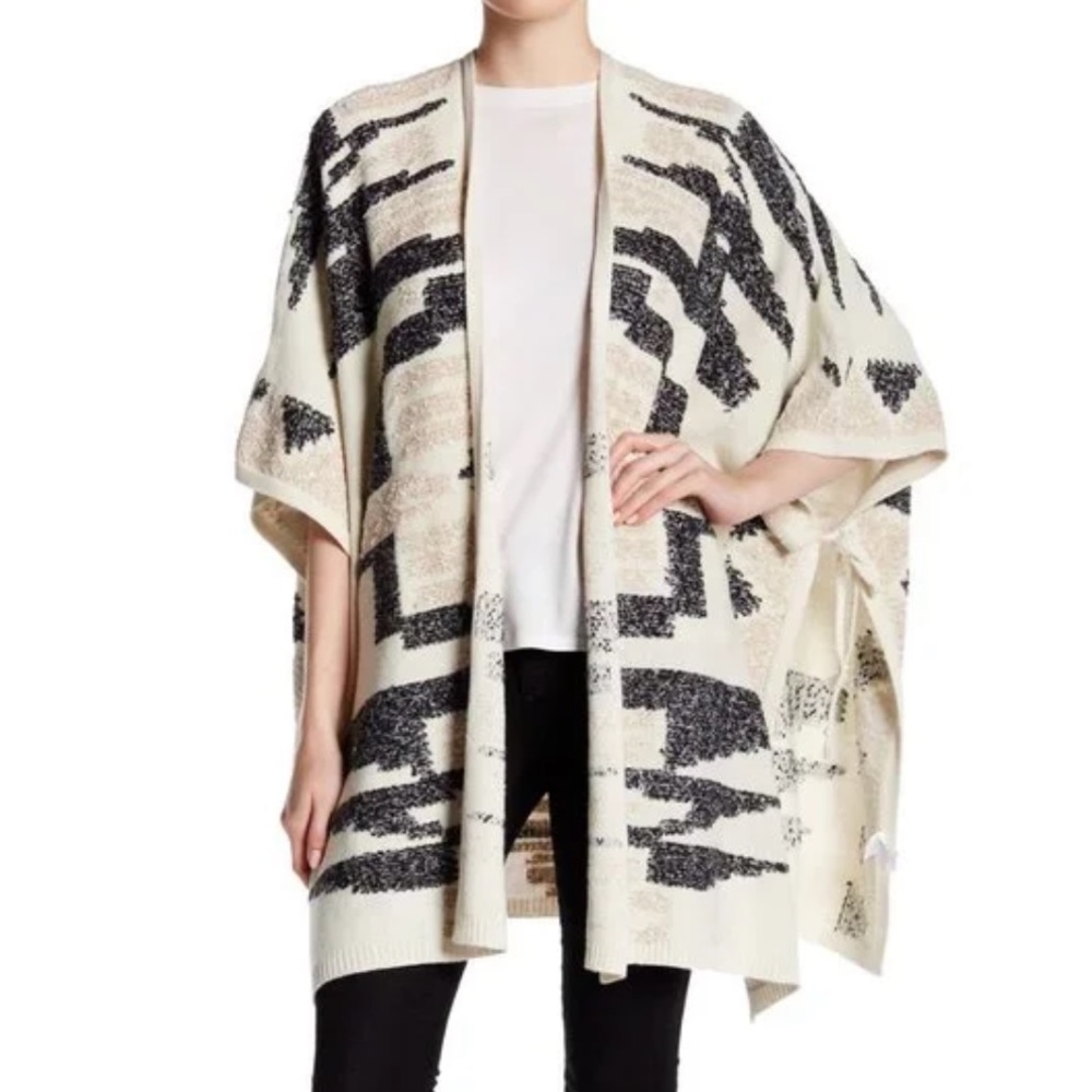 Lucky Brand Southwestern shawl poncho cardigan one size